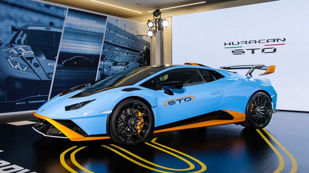 Lamborghini以Huracán Super Trofeo EVO統規賽車與GT3賽車為基礎,打造了Huracán STO。(圖片來源/ Lamborghini) 這是可以領牌上路的賽車! Lamborghini Huracán STO在台亮相