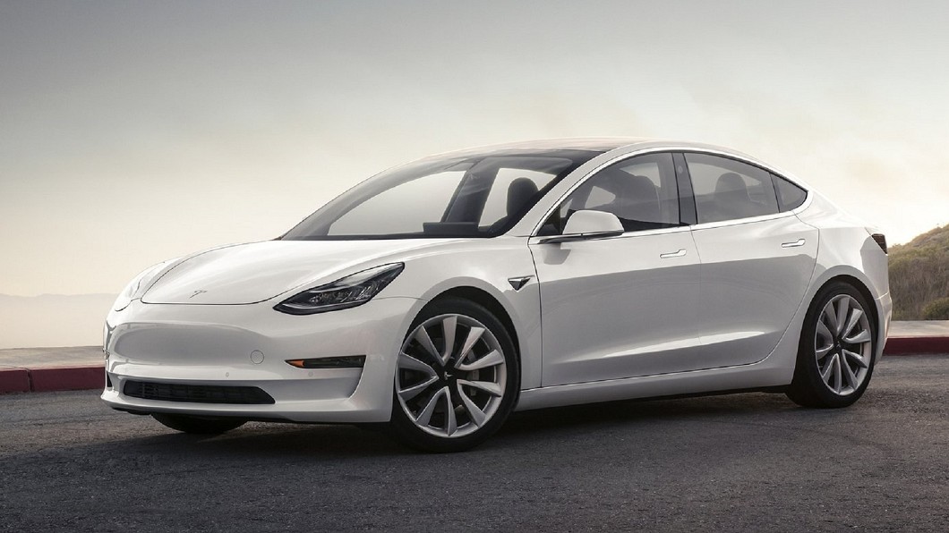 Model 3於2020年寫下4,583輛掛牌數，還是12月豪華品牌掛牌數冠軍。(圖片來源/ Tesla)