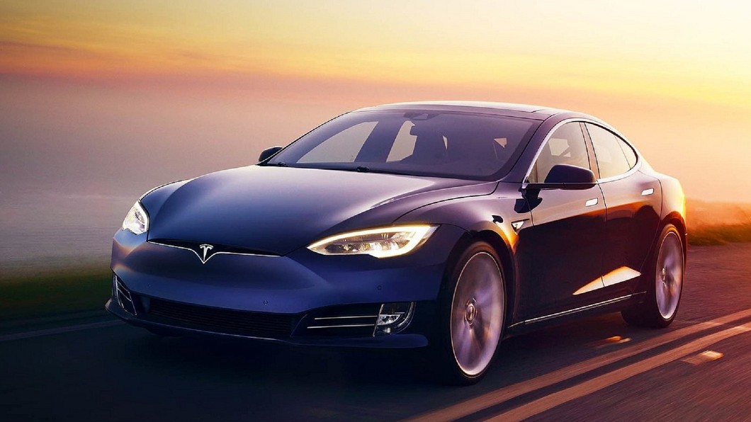 Model S全年繳出198輛掛牌數，名列第三。(圖片來源/ Tesla)