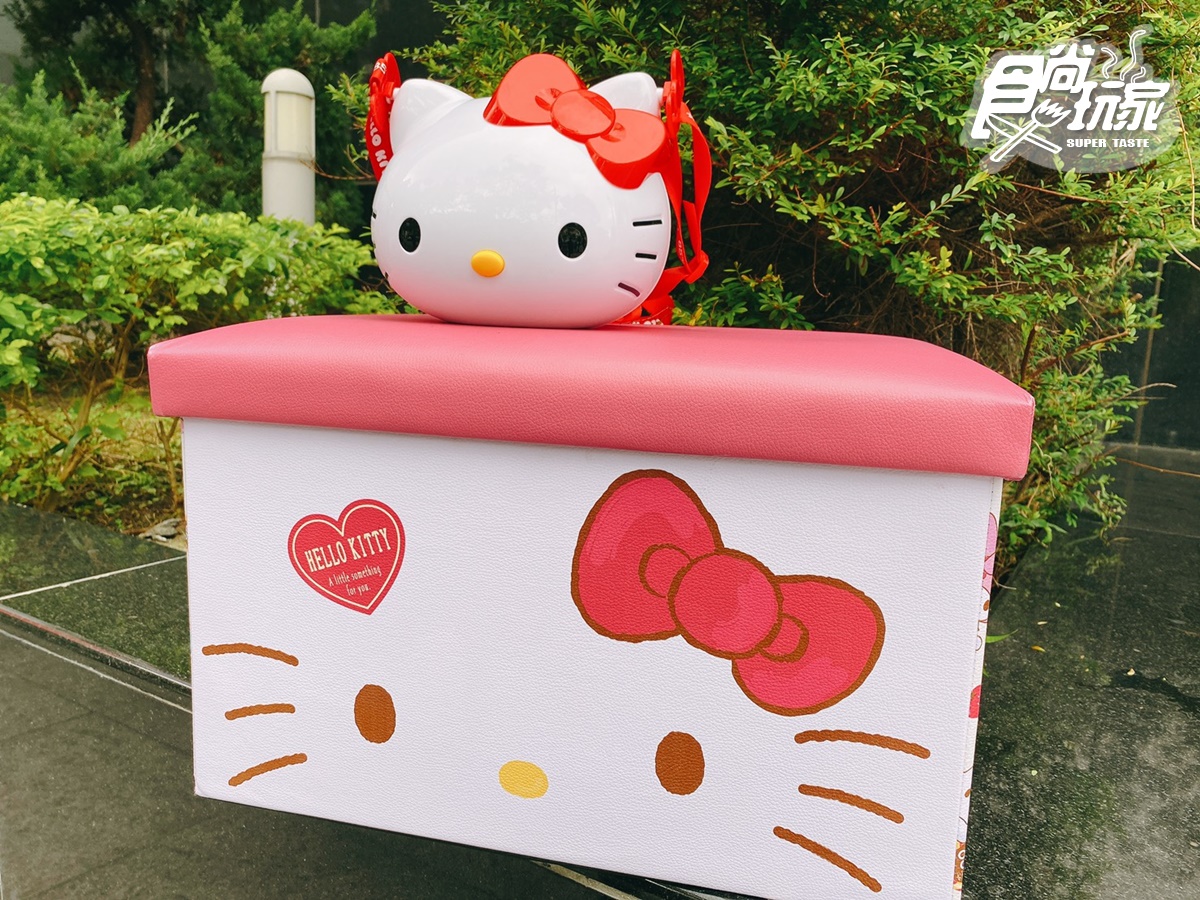 Kitty+Melody公仔陶瓷杯、置物盒都收！85度C推春節禮盒&加價購，還有Kitty桶可揹