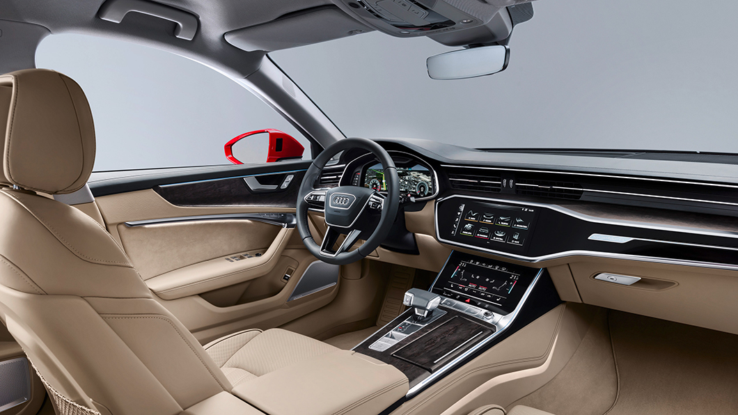 換裝汽油動力之餘，Audi同步為Premium與S line車型兩款車型進行配備升級。(圖片來源/ Audi)