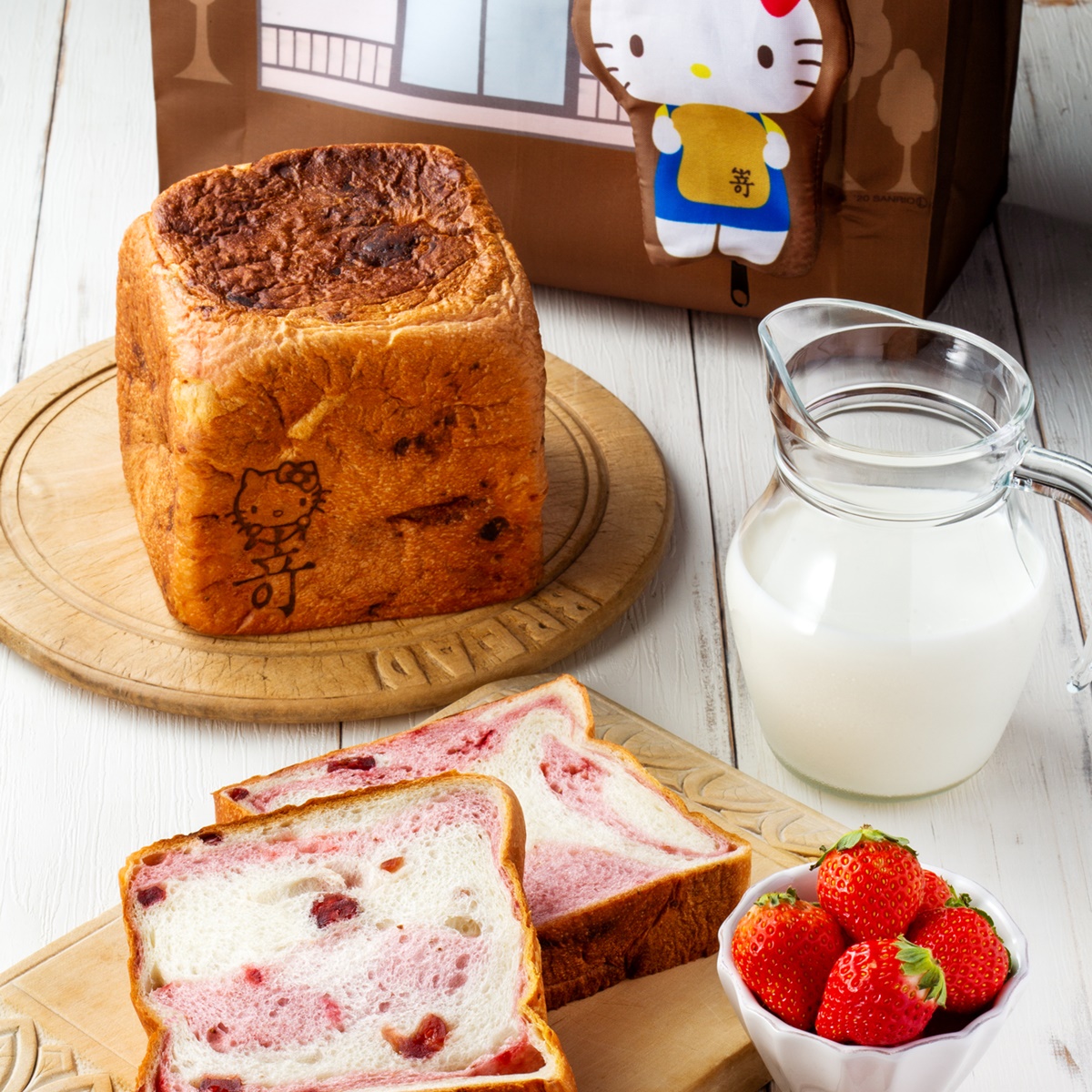 Kitty控開吃！Hello Kitty「極莓果生吐司」臺灣這天開放預購，超可愛環保袋免費送