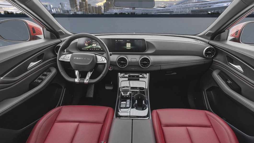 風行T5 EVO與M-Benz有幾分類似，同樣具備整合雙10.25吋數位儀錶及中控螢幕的一體式設計，冷氣出風口還同樣採渦輪造型設計。(圖片來源/ 東風風行)