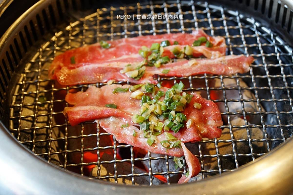３願望１次get！「甘釜京」韓式料理及烤肉、日式燒肉通包，必點巨無霸生蠔、噴火雞翅