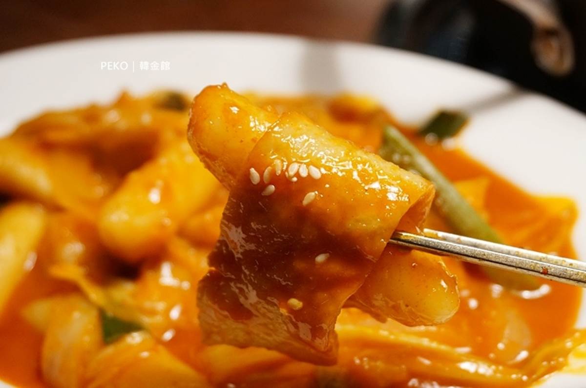 Google評價4.4顆星！台北超夯韓式料理「馬鈴薯排骨湯」湯濃肉嫩，食材疊成一座小山