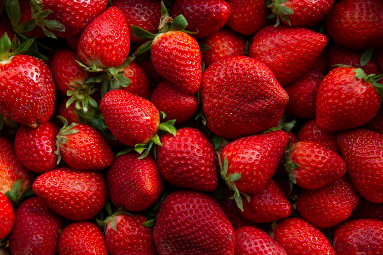 連醫生也推薦的超簡單「草莓減肥法」！這2個時段吃最有效，今年冬天就能輕鬆瘦
