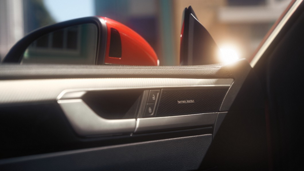 目前入主Arteon Fastback 330 TSI Elegance Premium可享優惠價升級Harman Kardon音響優惠。(圖片來源/ Volkswagen)