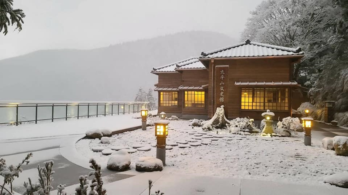 一秒飛日本！太平山文史館白雪皚皚美呆，這周有望再度降雪