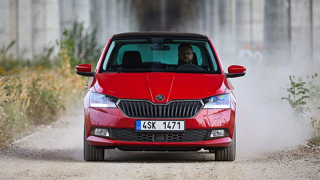 Škoda入門掀背Fabia將於今年推出大改款更新。(圖片來源/ Škoda) Škoda掀背小車換新裝 MQB化Fabia今年亮相