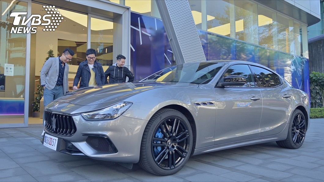 試車影片中，Michael、阿源與小捲成功研發終極物質而發財，終於入手夢想的Maserati Ghibli MHEV。