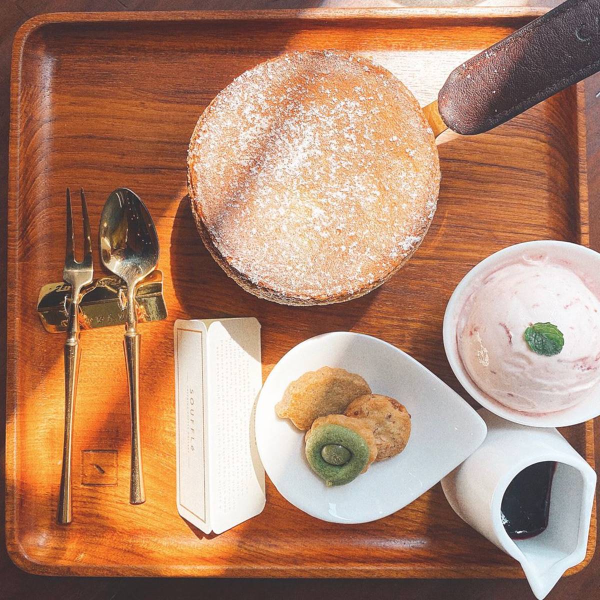 甜點控請收！台中咖啡館每日限定法式舒芙蕾，免費WIFI充電甜蜜一下午
