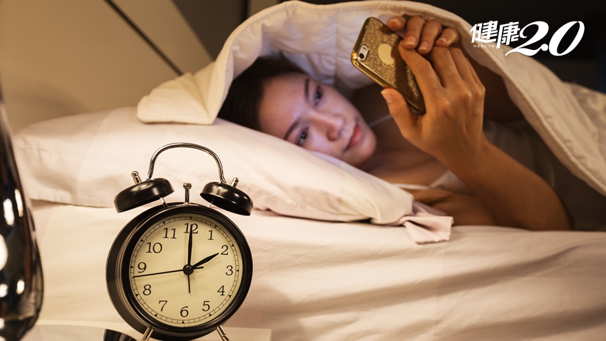 睡眠不足 害你心臟病風險飆升20倍！醫師提醒「入睡時間」也不能馬虎