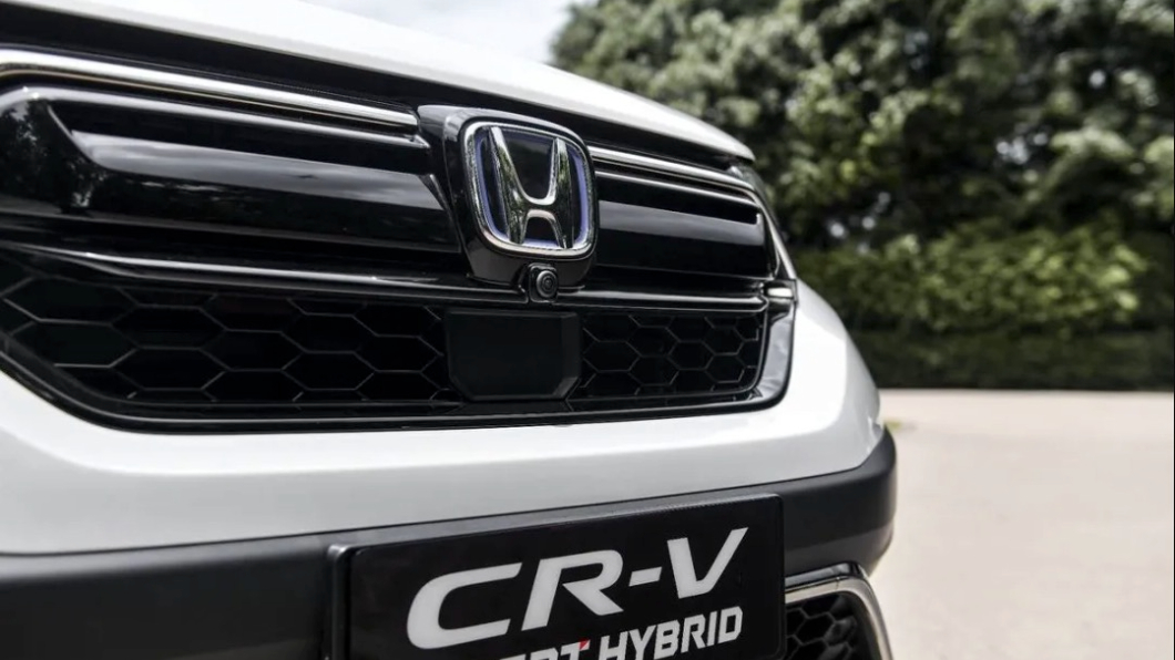 Honda CR-V Sport Hybrid e+車頭加入燻黑設計。(圖片來源/ Honda)
