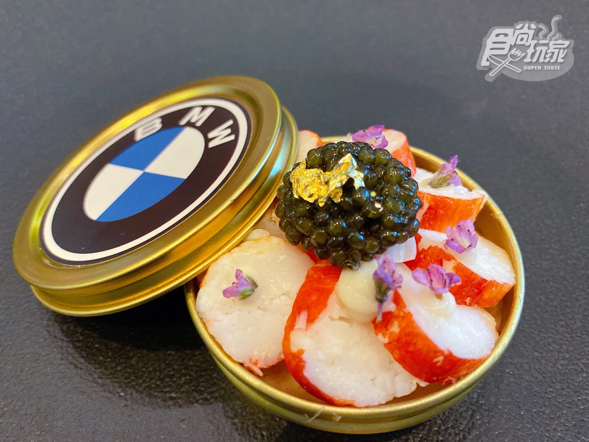 直接把BMW吃進去！經典logo蟹肉擺滿滿，還有「和牛儀表板」、免費拿BMW紅包
