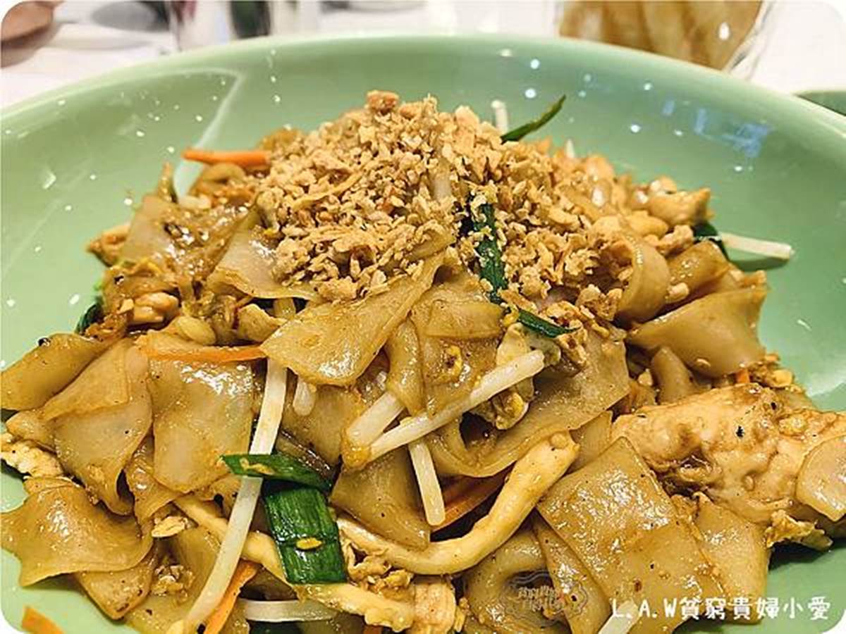 曼谷人氣網美餐廳來中壢了！必吃這6道：減醣「櫛瓜麵」、粄炒打拋雞、松露炸雞翅
