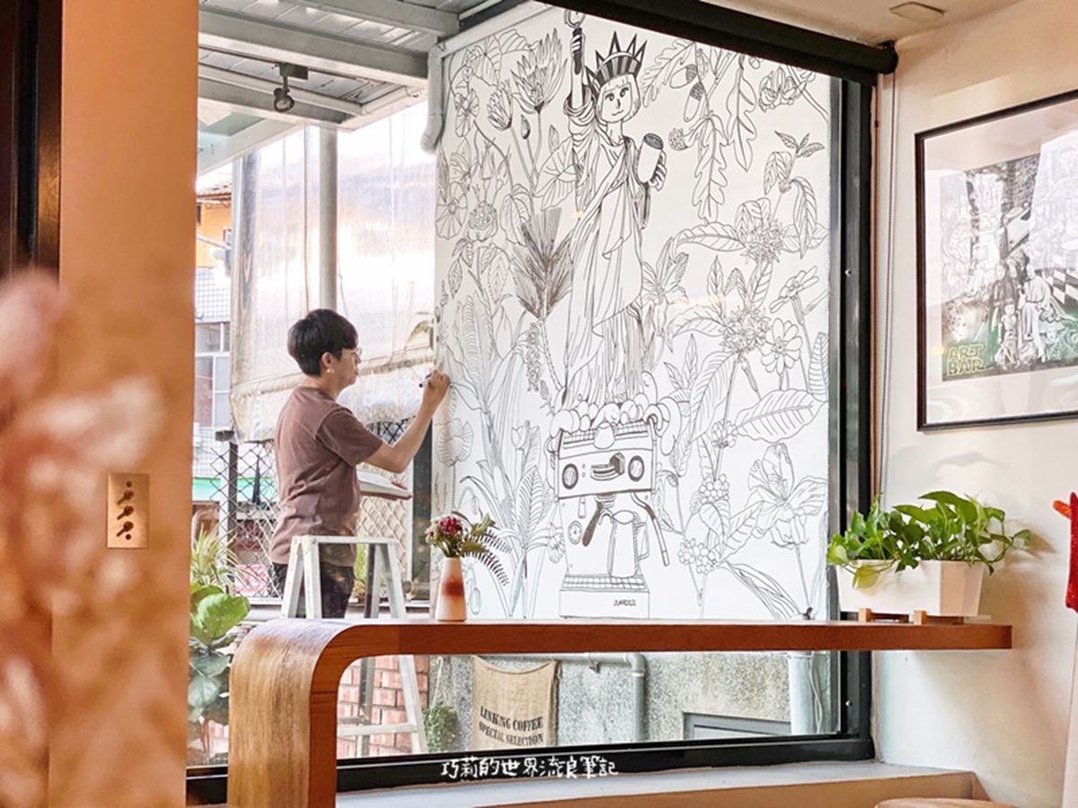 是咖啡廳也是藝廊！韓國超夯油畫吐司台中這裡吃得到，還能欣賞藝術家老闆畫作