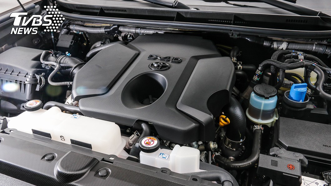 因應環保法規，Land Cruiser Prado換搭柴油4剛渦輪增壓引擎。