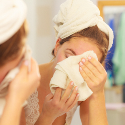 你真的洗對臉了嗎？溫度不對、過度清潔，皮膚就會乾燥粗糙，錯誤迷思大破解