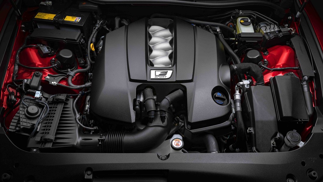 5.0升V8自然進氣引擎具有472匹馬力與54.6公斤米扭力最大輸出。(圖片來源/ Lexus)