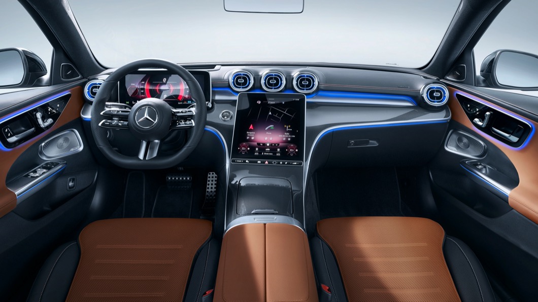 這次預計將帶來更豪華且更具有科技感的內裝鋪陳，全車系均配備有數位儀表。(圖片來源/ M-Benz)