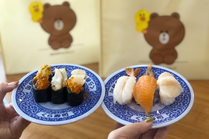 藏壽司推限量驚喜「熊大莎莉包」，免抽直接帶走！再吃干貝山、大鮮蝦12款豪華組