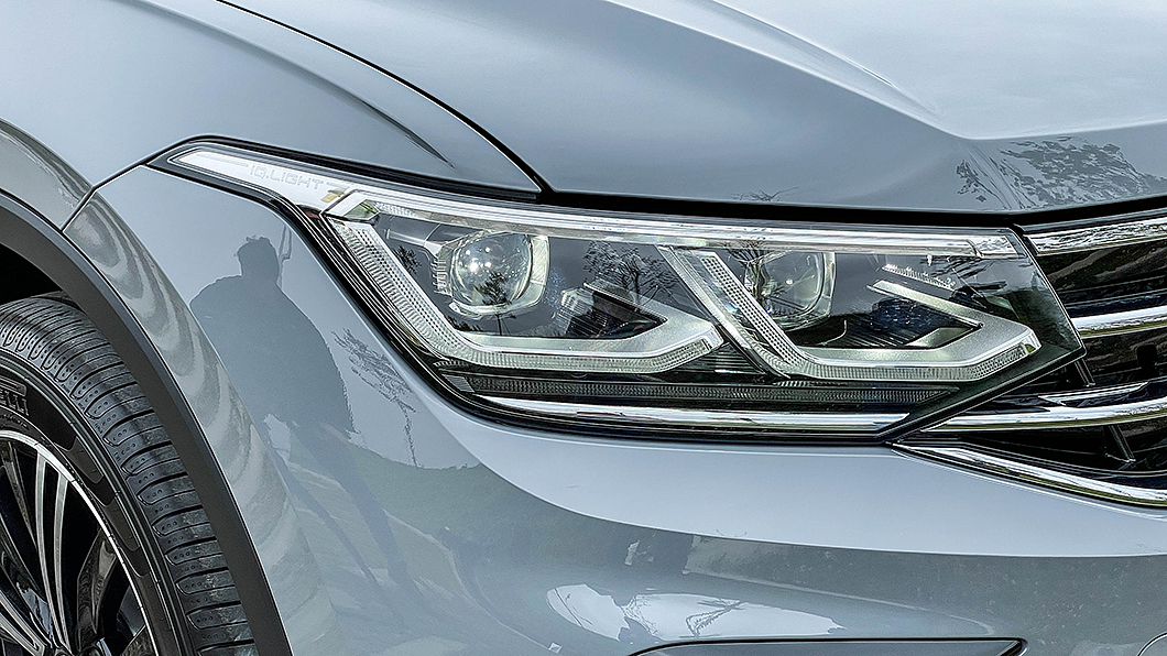 自280 TSI Elegance車型開始就標配Matrix LED矩陣式LED頭燈。