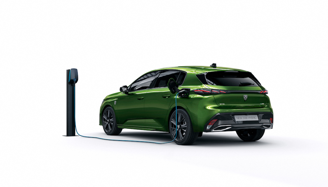 未來PHEV將是308車系的重點動力，可提供約莫60km的純電續航里程。(圖片來源/ Peugeot)