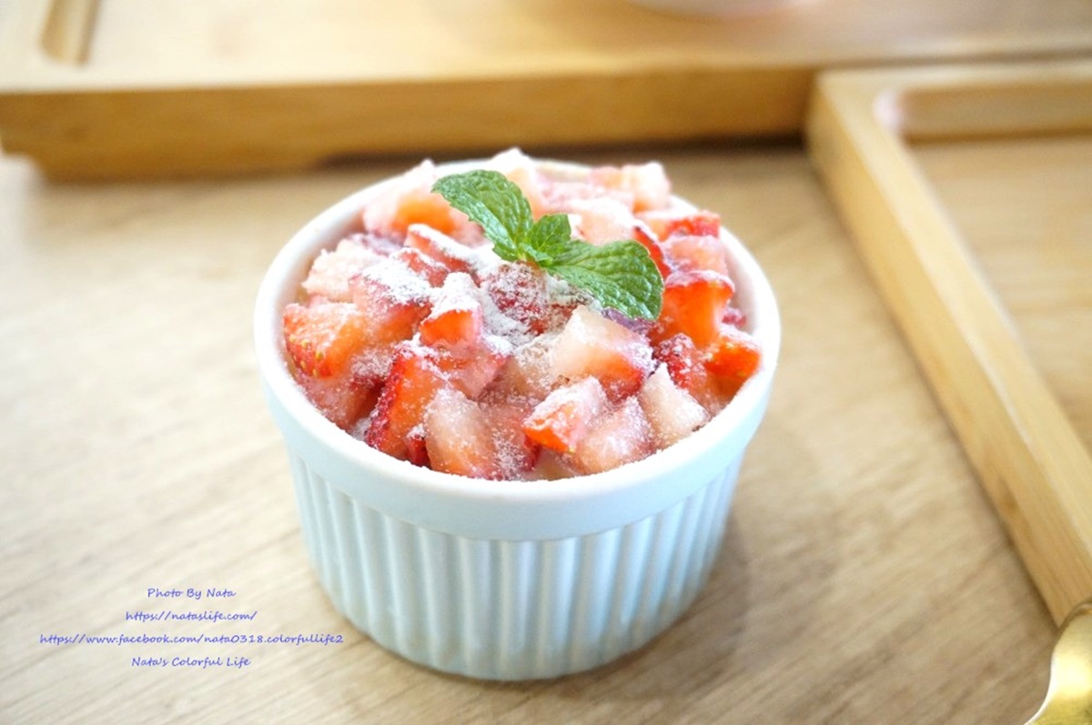 草莓季倒數！台南3家爆料系甜點：紅白雙色草莓冰、卡士達餡閃電泡芙、草莓山雪花冰