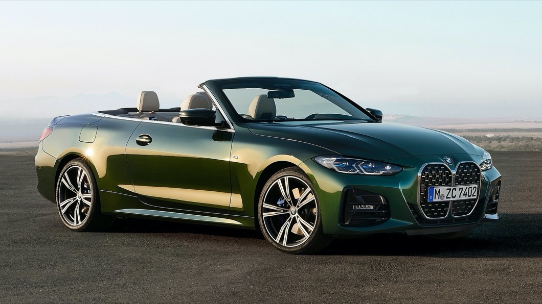 而為了讓車迷體驗更浪漫自由的駕車體驗,BMW特別推出4系列Convertible車型。(圖片來源/ BMW) 18秒看見藍天! BMW 4系列敞篷車預售起跑