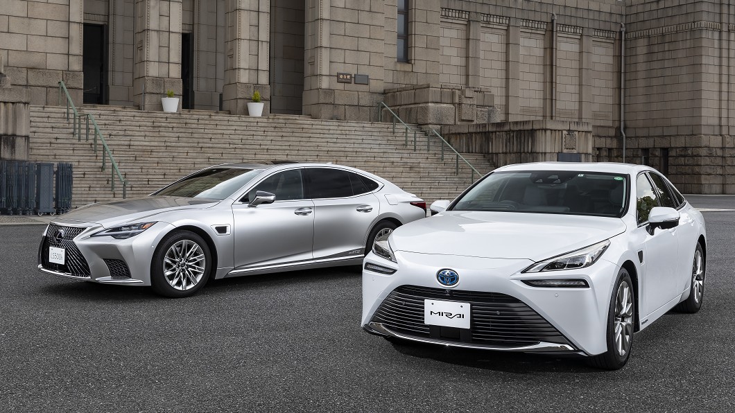 Toyota半自動駕駛輔助更聰明車道縮減會車也不怕 Lexus Mirai Ls Ls 500h Advanced Drive Tvbs新聞網
