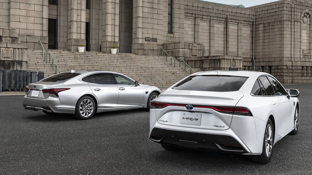首波植入對象為Lexus LS與Toyota Mirai兩款車系。(圖片來源/ Toyota)
