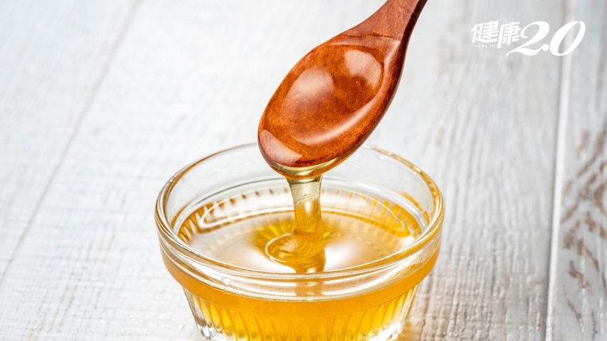 蜂蜜吃不完放冰箱？保存只有這1招！專家提醒：蜂蜜水喝錯，小心睡不好！