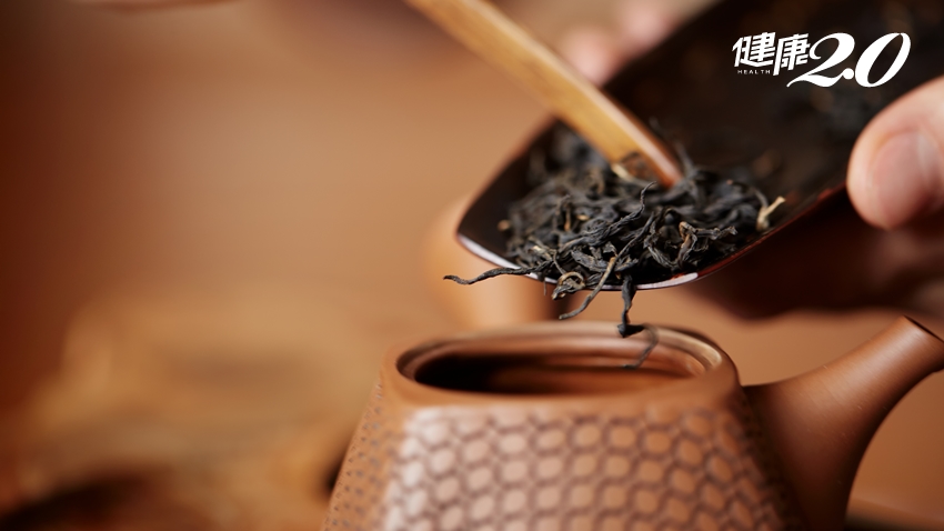泡茶該放多少茶葉？紅茶、綠茶、普洱茶、烏龍茶黃金比例大公開