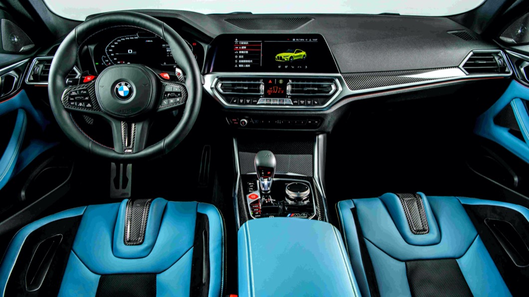 全新M3 Competition與M4 Competition以駕駛導向設計，也相當符合人體工學。(圖片來源/ BMW)