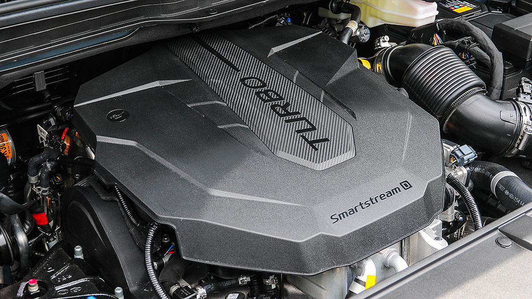 2.2升SmartStream引擎缸體採用鋁合金材質，具有202匹最大馬力。
