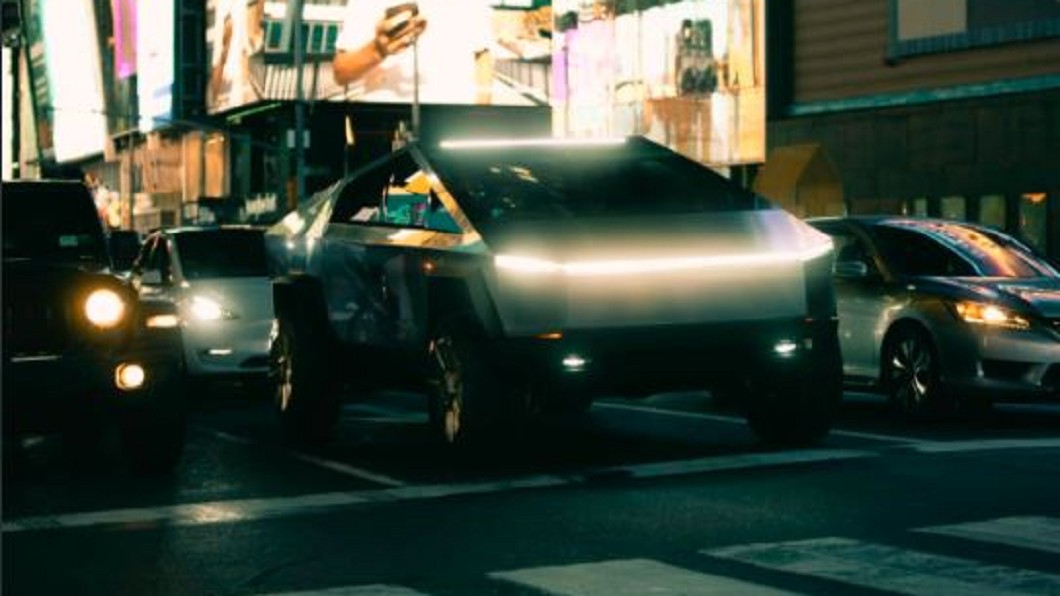 Cybertruck測試車在紐約街頭遭捕獲。(圖片截自推特)