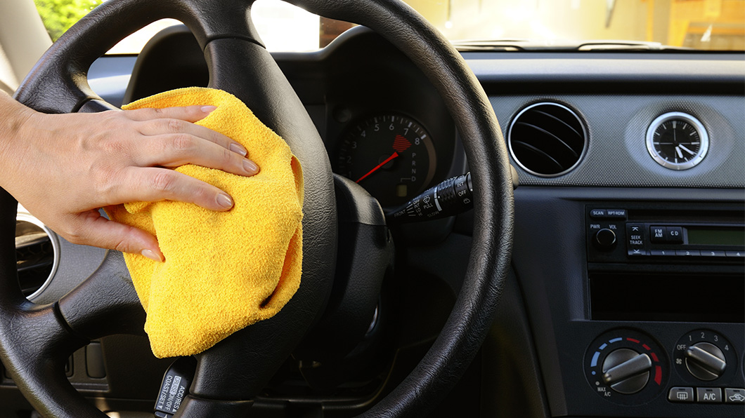 根據英國研究報告指出，方向盤是車內細菌含量最高的位置。（圖片來源/ shutterstock）