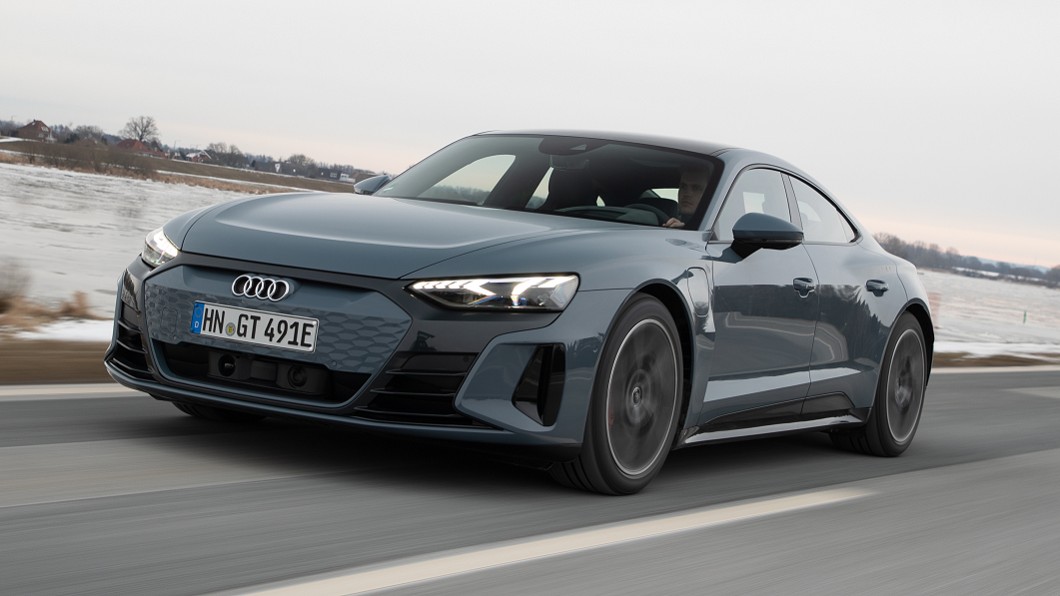 Audi新世代超充中心充e-tron GT只要5分鐘可以提供100公里續航力。(圖片來源/ Audi) 