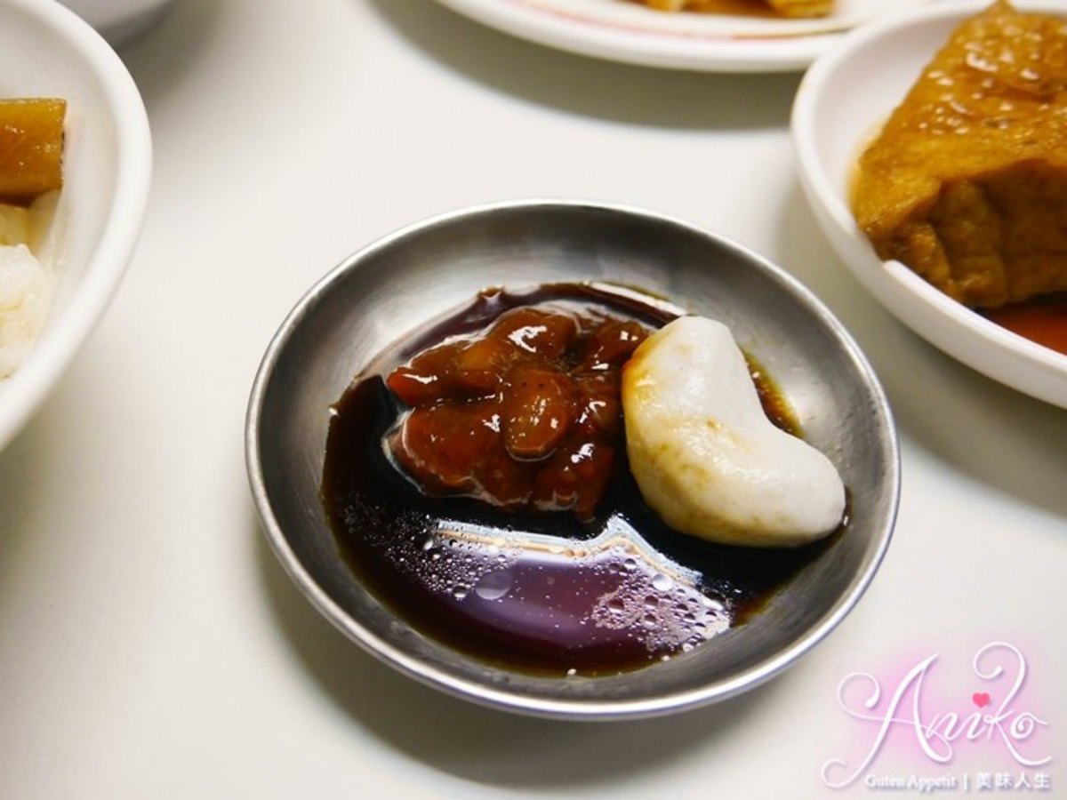 在地人早餐組合！台南80年老店必點肉燥飯＋肉汁油條，澎派綜合湯１碗有５種配料