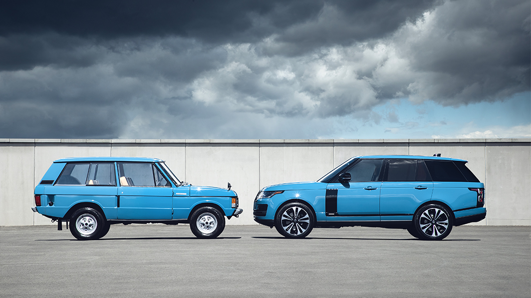 Range Rover Fifty紀念版也選配初代Ranger Rover的托斯卡納藍。（圖片來源/ Land Rover）