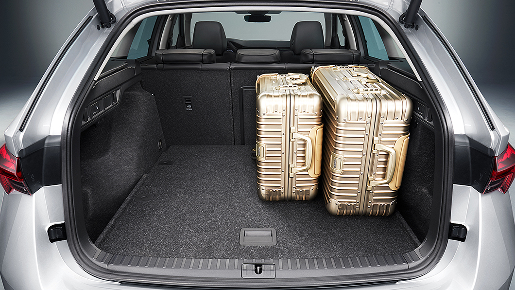 Octavia Combi RS基礎行李廂容積並不亮眼，勝在後座椅背打平後的最大行李廂空間。(圖片來源/ Škoda)