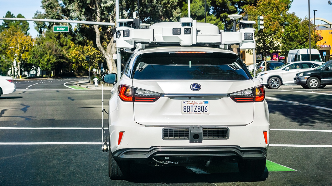 Apple曾在2018年於加州被捕獲與Lexus合作上路測試自動駕駛系統。（圖片來源/ shutterstock）