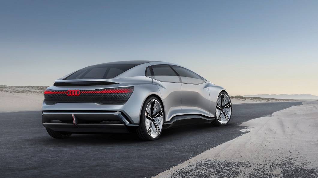 鎖定豪華大型房車市場而來的Audi A9 e-tron，預估最快在2024年就會現身 (圖為Audi Aicon概念車) 。(圖片來源/ Audi)
