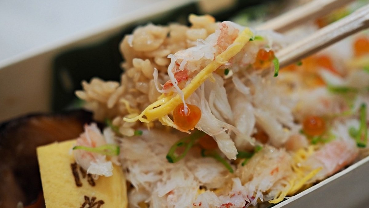 太浮誇！道地懷石料理「外帶便當」鋪滿鱈場、松葉蟹肉，「雙人防疫餐」吃出日本既視感