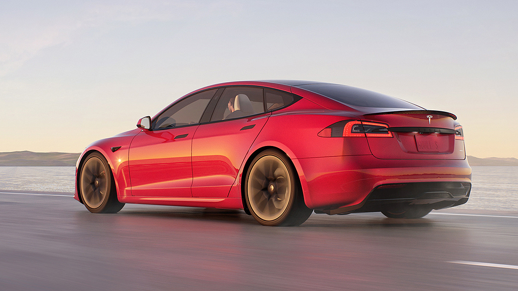 Model S Plaid官方宣稱的2秒內完成時速0-60英里加速跟極速200英里都遭到不少質疑。（圖片來源/ Tesla）
