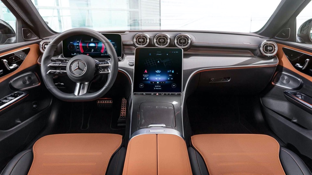 內裝方面，三款車型標配12.3吋數位儀表，以及11.9吋中央螢幕。(圖片來源/ M-Benz)