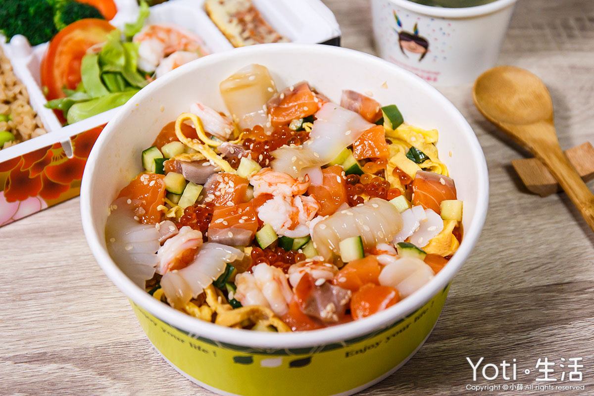 WFH輕鬆吃！道地「日式家庭料理」必嘗限量滿料散壽司，現打手工漢堡排大塊又軟嫩