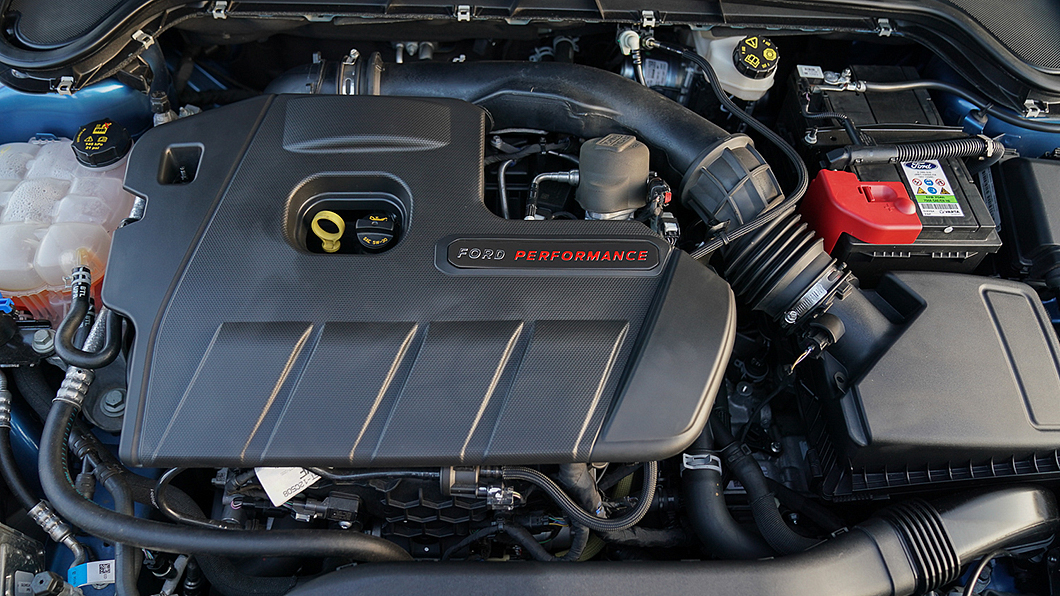 Focus ST以2.3 EcoBoost引擎為動力來源，具備280匹馬力、42.3公斤米扭力輸出。(圖片來源/ Ford)