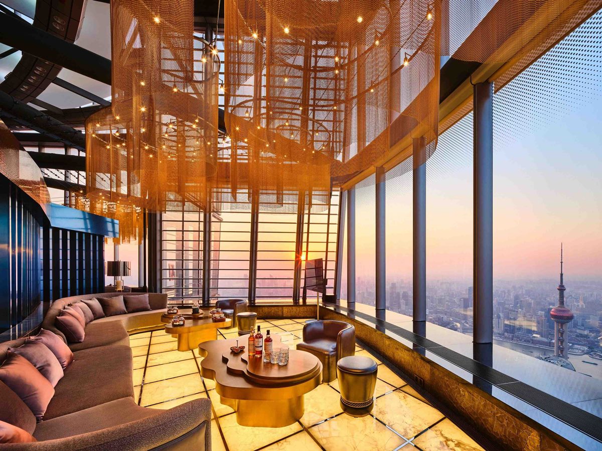 全世界最高飯店！120樓超狂景觀、全球最高餐廳打卡，房間就是「１戶帝寶」百坪空間