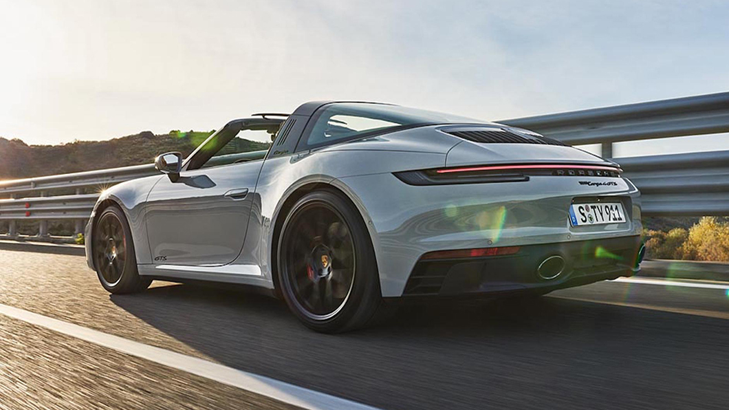911 GTS升級了源自Turbo版的懸吊升級與剎車系統，讓駕馭表現更上層樓。 （圖片來源/ Porsche）